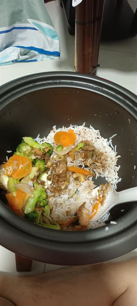 Eating dinner out of rice cooker pot. Yay or nah? : r/UncleRoger