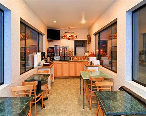 HOTEL ALUXOR SFO (San Bruno) - Hotel Reviews, Photos, Rate Comparison ...