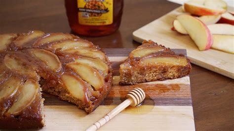 An Apple-Honey Upside-Down Cake Perfect For Rosh Hashanah | POPSUGAR ...