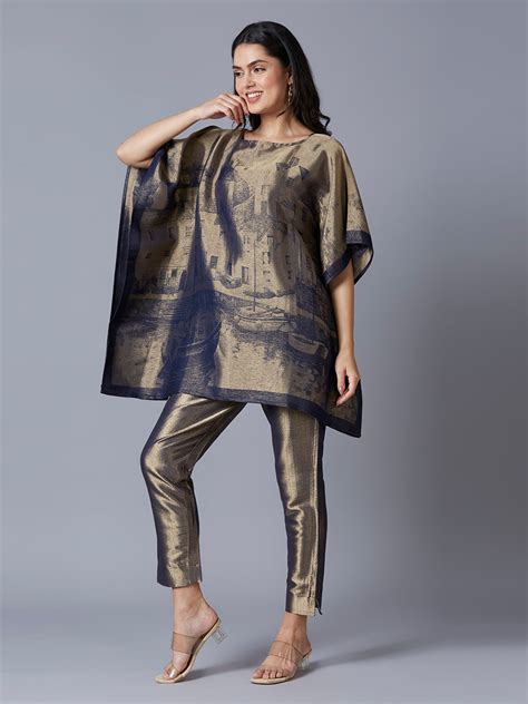 Brocade Scenery Patterned Designed Navy Poncho – Cloth Haus