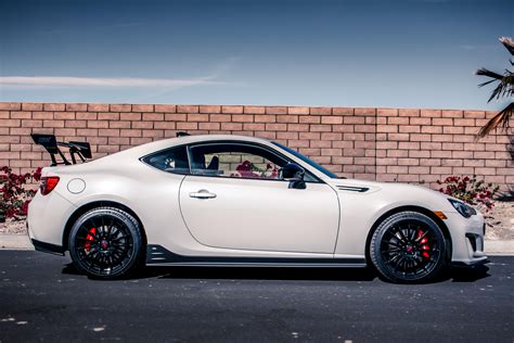 2018 Subaru BRZ tS: Same power, but better handling - CNET