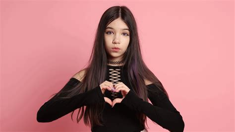 K-POP Term: Bias – Meaning, Examples, and Difference from Bias Wrecker ...