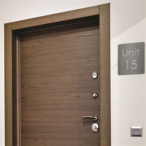 Exterior Building Signage Examples 的图像结果