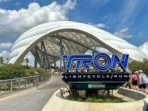 The Big PROBLEM You May Have With Magic Kingdom Virtual Queues Starting ...