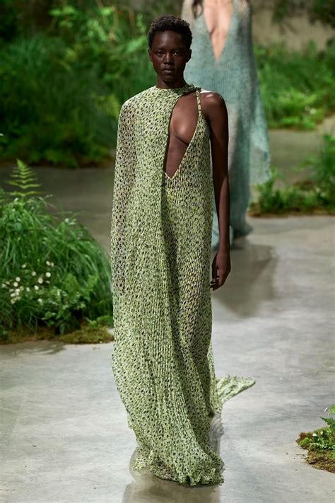 Gucci | Resort 2025 | Fashion contest, Fashion, Runway dresses