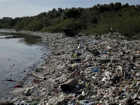 Lilly, Thailand's 'Greta Thunberg', wages 'war' on plastic - Thailand ...
