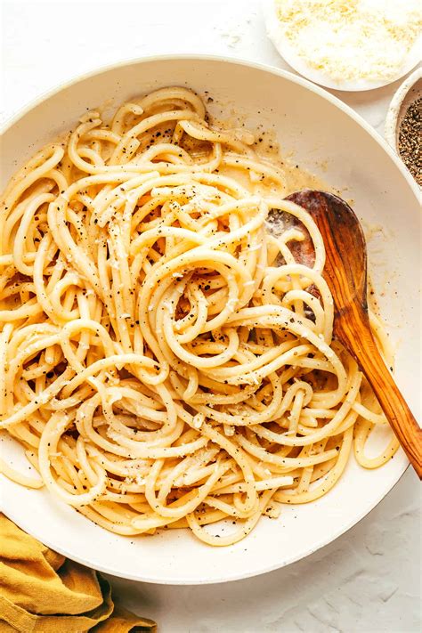 Spaghetti Cacio Pepe Recipe | Deporecipe.co
