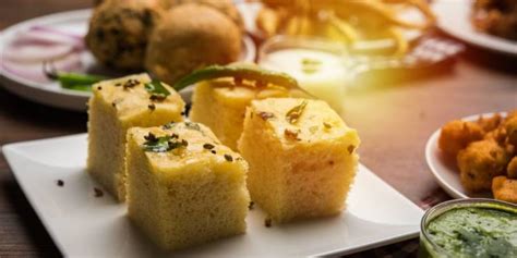 Make These Top 5 Indian Snacks In Under 10 Minutes – Indore.Online
