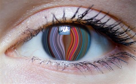 All the Colors We Cannot See. Tetrachromacy in Humans | by Carl Jennings | The Startup | Medium