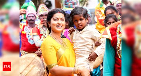 Sneha learnt Adimurai techniques for her role in Pattas | Tamil Movie ...