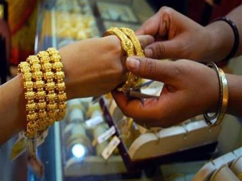 How Is Income From Sale Of Inherited Gold Taxed In India? - Goodreturns