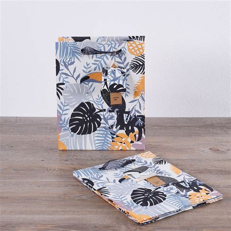 Medium Gift Bags – PaperMe