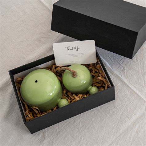 In a Gift Box – onebytwo