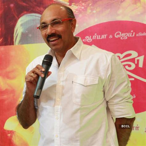 Arya and Nayanthara pose together during the success meet of Tamil ...