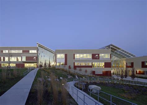 Pierce College: Fees, Reviews, Rankings, Courses & Contact info