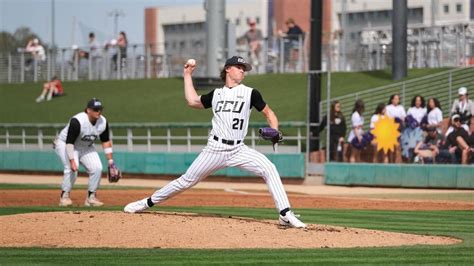 Parking Grand Canyon Lopes at Nevada Wolf Pack Womens Soccer, Mackay ...