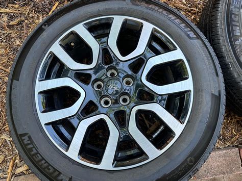 California - Lariat wheels and tires (2022 13k miles ...