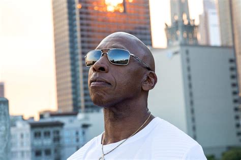 17 Captivating Facts About Jeffrey Osborne - Facts.net