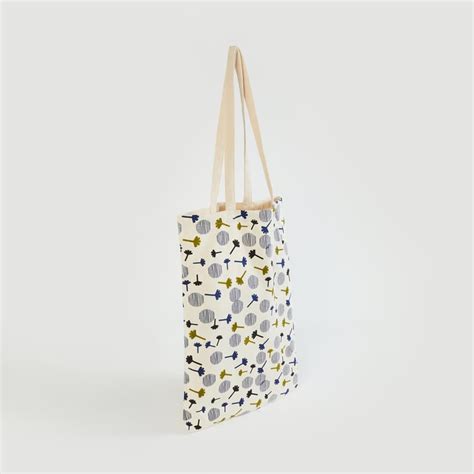 Buy Garnet Printed Tote Bag from Home Centre at just INR 149.0