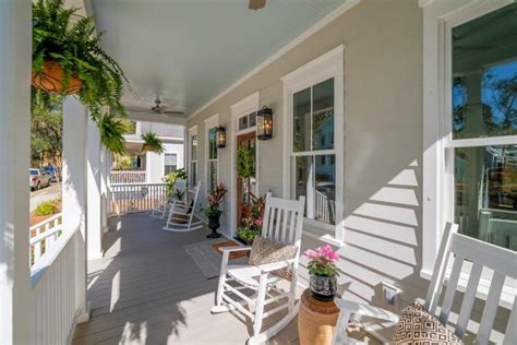 https://celadonliving.com/wp-content/uploads/2022/04/southern-front-porch-1-1024x683.jpg?utm_source=chatgpt.com