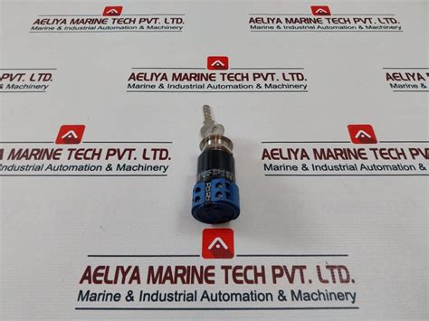 Kraus & Naimer Ca10 Key Switch – Aeliya Marine
