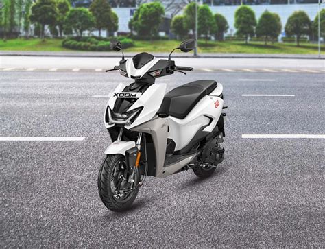 Hero Xoom 110 Price - Mileage, Images, Colours | Drivio