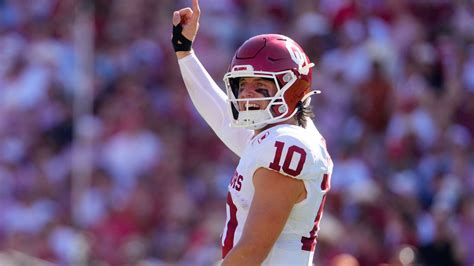 John Mateer leans on OU football teammates, Dr. Steven Shin