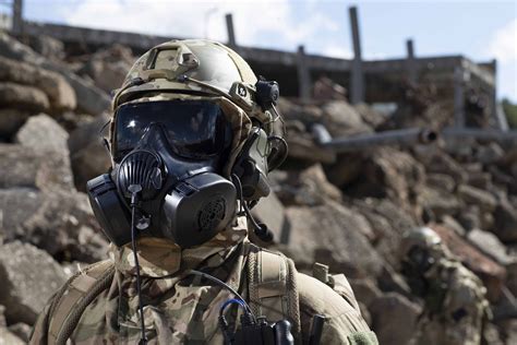 Amerikaanse defensie gunt Avon contract voor M50 mask system. - Dutch ...
