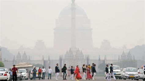Delhi Air Remains ‘Very Poor’; Improvement Unlikely Until Thursday ...