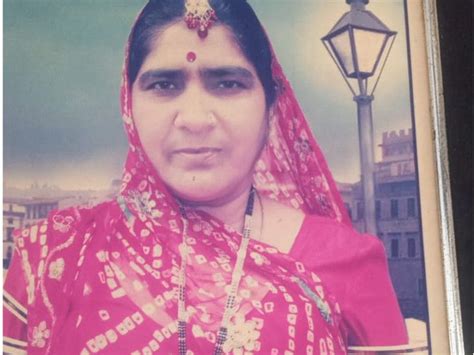 Surat City Light Area Old Women Death in Hit And Run Accident