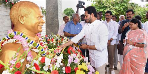 AP: Jagan Mohan Reddy Shows He Is Ready to Emerge From His Father's ...