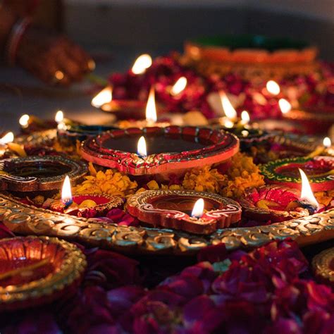 Celebrate Diwali with joyful gift exchanges | drawnames.in