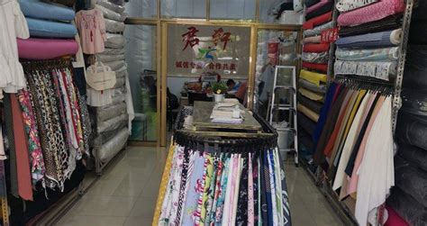 小型针织品店内景图片-图库-五毛网