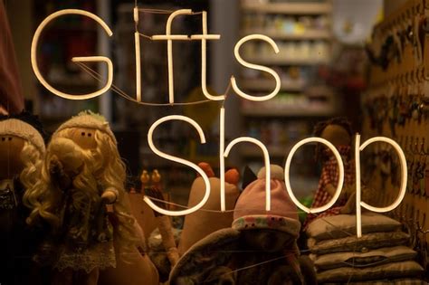 Premium Photo | Gift shop sign close up