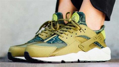 Nike Vintage, Nike Air Huarache Tinker Hatfield 1991, Nike Air Flight ...
