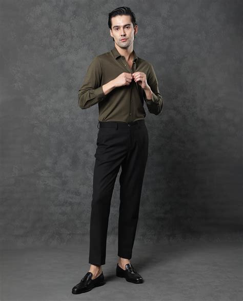 Rare Rabbit Men's Zac Olive Rayon Plain Tailored Fit Full Sleeve Colla