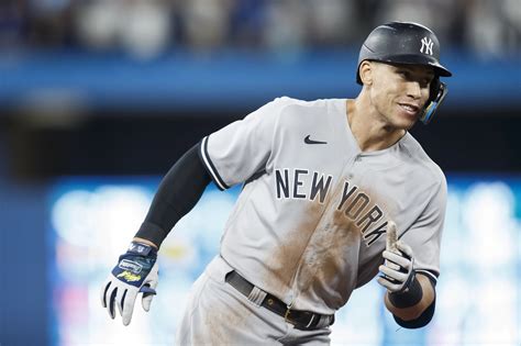 Aaron Judge Baseball 的图像结果