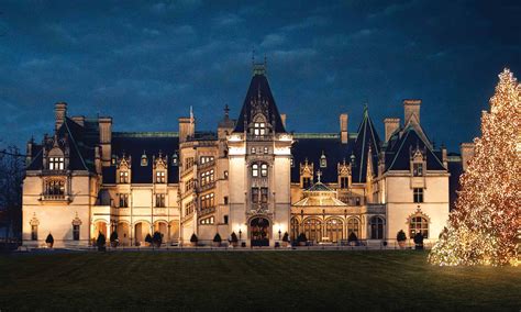 Download Biltmore Estate Christmas Tree | Wallpapers.com