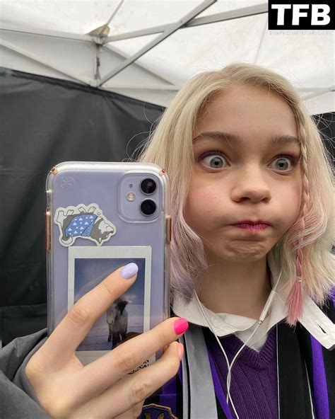 Emma Myers / ememyers / emma_myers Nude Leaks OnlyFans Photo 20 | #TheFappening