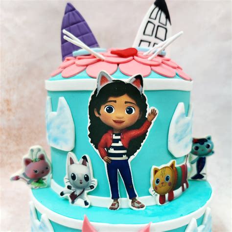 Gabbys Dollhouse Cake | Pandy Paws Cake | Liliyum Patisserie – Liliyum ...