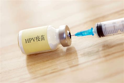 九价HPV疫苗“一针难求”受关注 专家：苦等高价次疫苗？大可不必——人民政协网