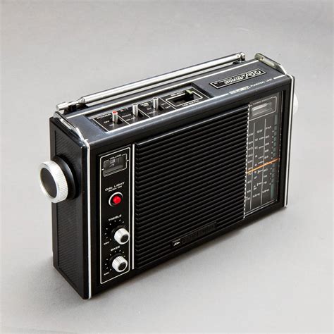 TOSHIBA MODEL RP750FT MW/SM/FM 收音机 – Lark Club