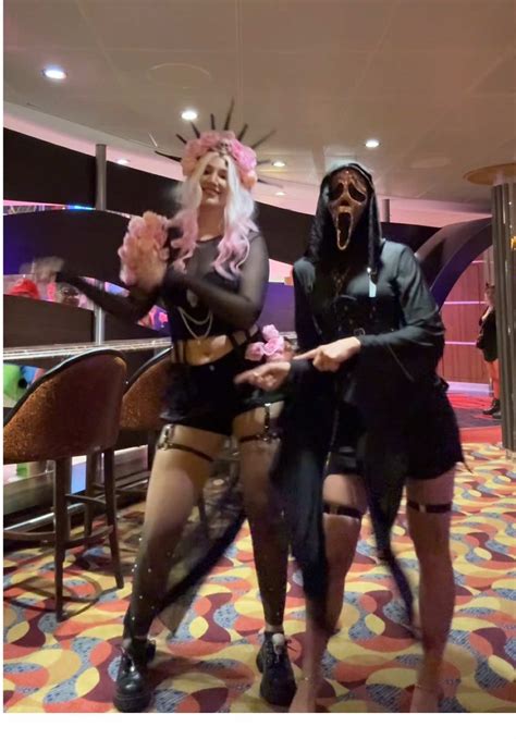 Spicy (@oou.spicy) - Urlebird