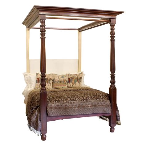 Reproduction Canopy Beds