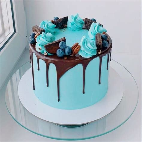 Blue Chocolate Drip Cake | Yummycake