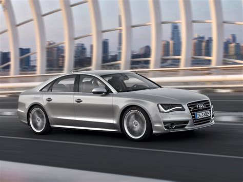 2013 Audi S8