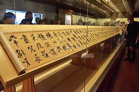 上海博物馆举办““万年长春—上海历代书画艺术特展”-人民图片网