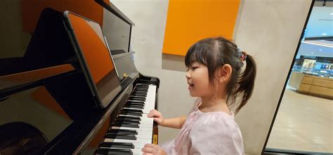 Fun Piano Classes for Kids | Emerge Arts & Media Academy