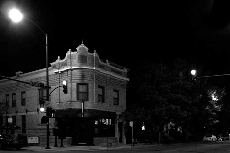 Corner Building 的图像结果