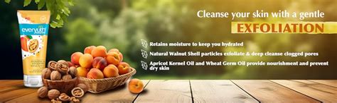 Buy Everyuth Naturals Hydrating & Exfoliating Walnut Apricot Scrub ...